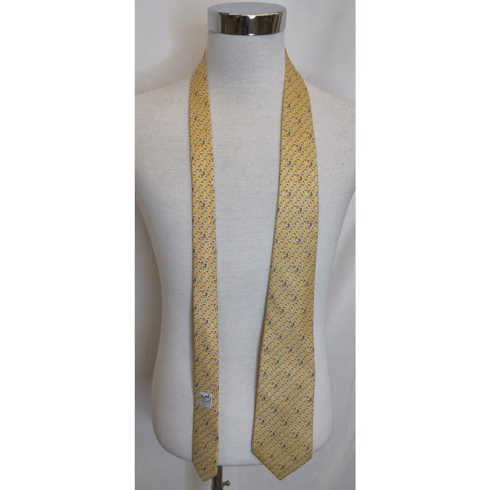 Hermes Yellow Chicken & Egg 100% Silk Tie Whimsical Print Made in France #W5218